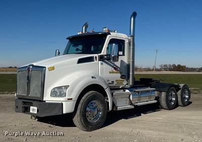 2020 Kenworth T880 Semi Truck