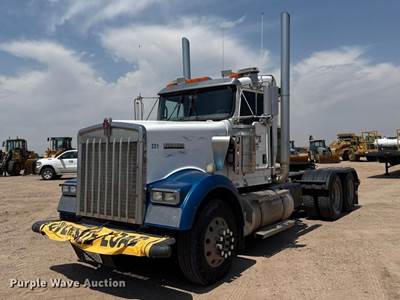 2006 Kenworth W900 Semi Truck