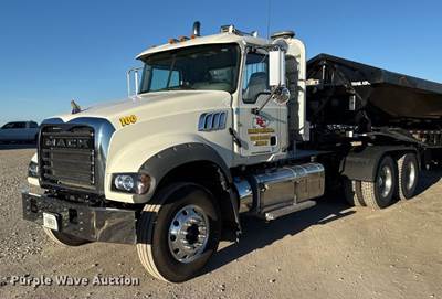 2022 Mack Granite Semi Truck