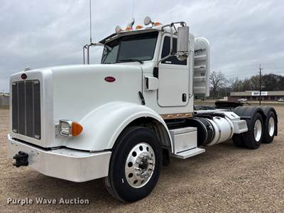 2014 Peterbilt 367 Semi Truck