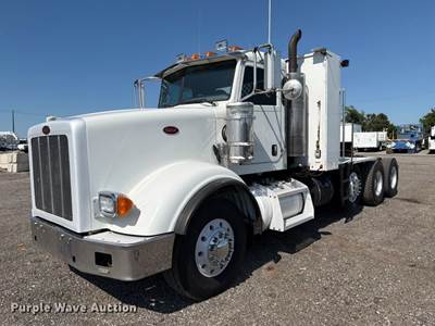 2014 Peterbilt 367 Semi Truck