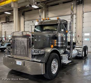 2000 Peterbilt 379 Semi Truck