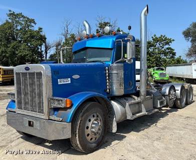 2007 Peterbilt 379 Semi Truck