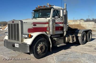 2003 Peterbilt 379 Semi Truck