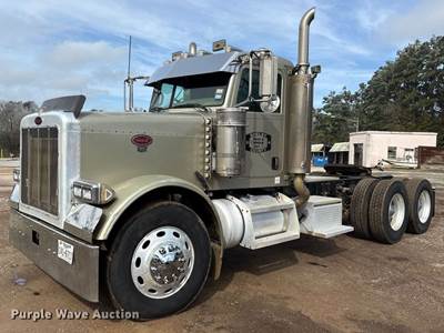 2007 Peterbilt 379 Semi Truck