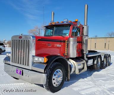 2005 Peterbilt 379 Semi Truck
