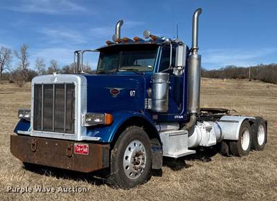 2007 Peterbilt 379 Semi Truck
