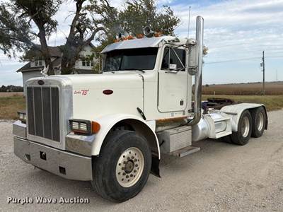 1995 Peterbilt 379 Semi Truck