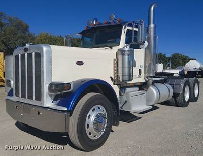 2012 Peterbilt 389 Semi Truck