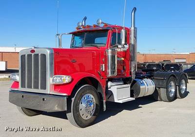 2023 Peterbilt 389 Semi Truck