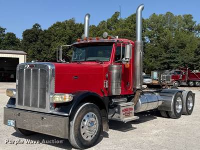 2008 Peterbilt 389 Semi Truck