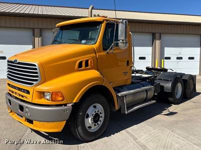 2009 Sterling L-Line Semi Truck