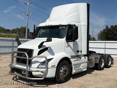 2024 Volvo VNR Semi Truck