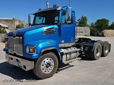 2020 Western Star 4700 Semi Truck