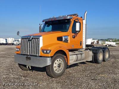 2022 Western Star 4900 Semi Truck