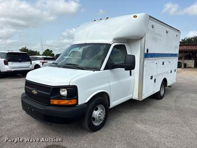 2014 Chevrolet Express Box Truck