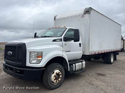 2016 Ford F650 Box Truck