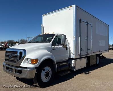 2012 Ford F750 Super Duty XL Paper Shredder Truck
