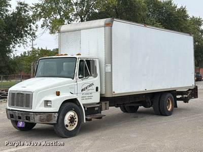 2000 Freightliner FL70 Box Truck