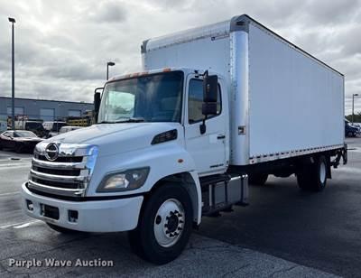 2017 Hino 268 Box Truck