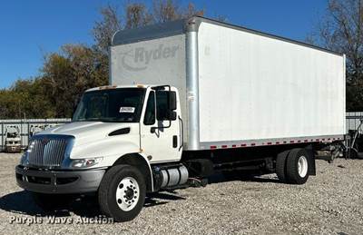 2018 International 4300 Box Truck