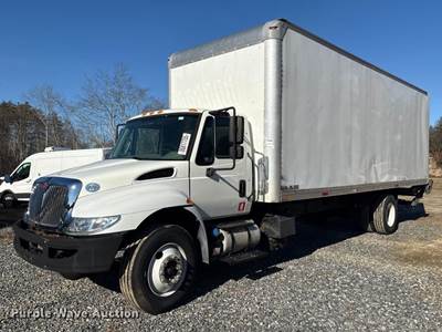 2016 International 4300 Box Truck