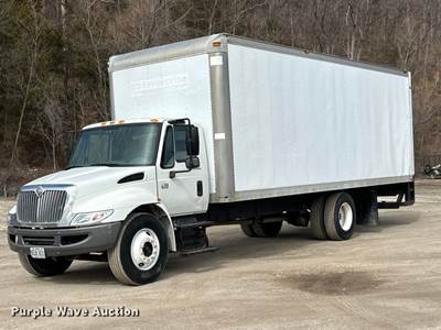 2006 International 4300 Box Truck