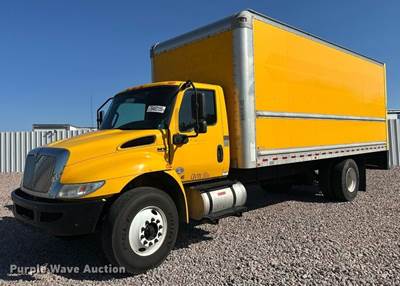 2020 International MV607 Box Truck