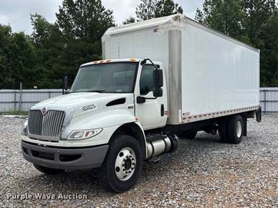 2020 International MV607 Box Truck