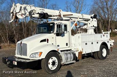 2015 Kenworth T370 Digger Derrick Truck