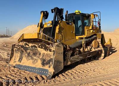 2017 Caterpillar D8T Dozer