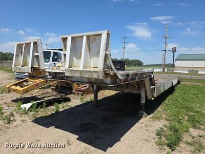 1979 Trail-Eze 5545-1320 Drop Deck Hydraulic Tail Equipment Trailer
