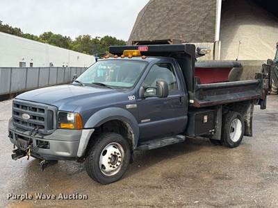 2007 Ford F450 Super Duty XL Dump Truck