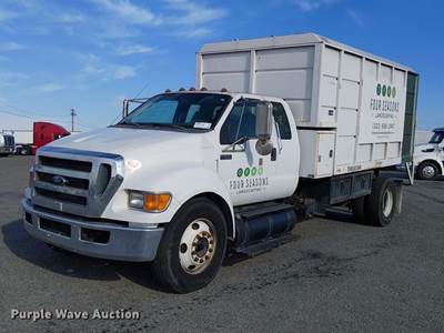 2011 Ford F650 Extended Cab Chipper Truck