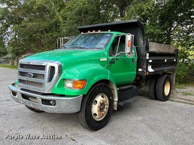 2015 Ford F650 Super Duty Dump Truck