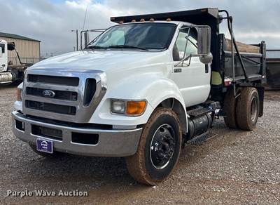 2015 Ford F750 Dump Truck