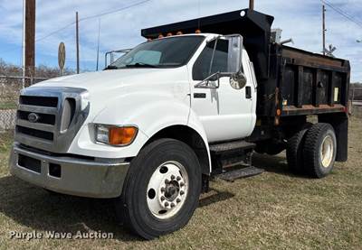 2006 Ford F750 Super Duty Dump Truck