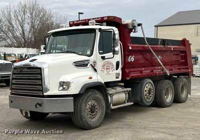 2017 Freightliner 114SD Dump Truck