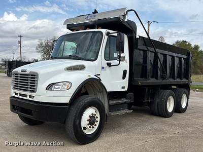 2004 Freightliner Business Class M2 Dump Truck