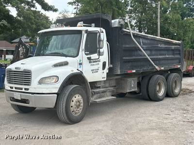 2005 Freightliner Business Class M2 Dump Truck
