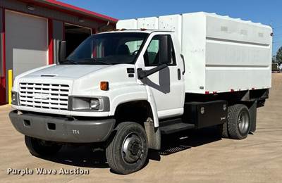 2008 GMC C5500 Chipper Truck