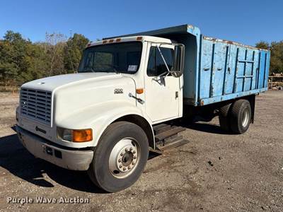 1999 International 4700 Dump Flatbed Truck