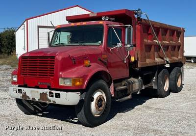 2000 International 4900 Dump Truck