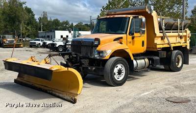 2005 International 7400 Dump Truck
