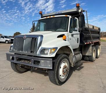 2005 International 7400 Dump Truck