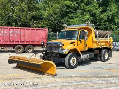 2005 International 7400 Dump Truck
