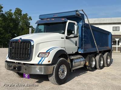 2022 International HX620 Dump Truck