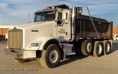 2006 Kenworth T800 Dump Truck