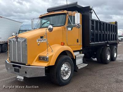 2005 Kenworth T800 Dump Truck