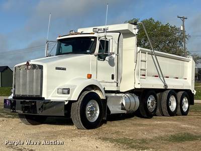 2012 Kenworth T800 Dump Truck